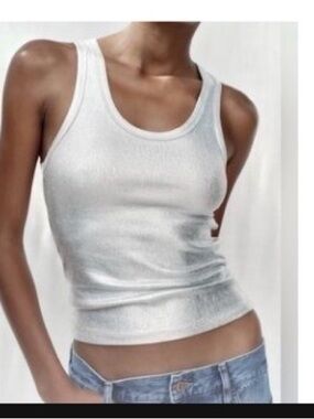 💗Zara metallic silver tank top 💗in great condition